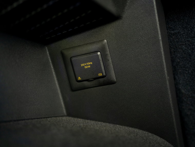 Vehicle Image 42