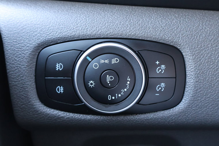 Vehicle Image 28