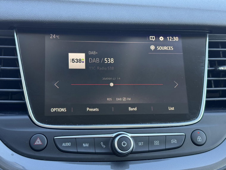 Vehicle Image 14