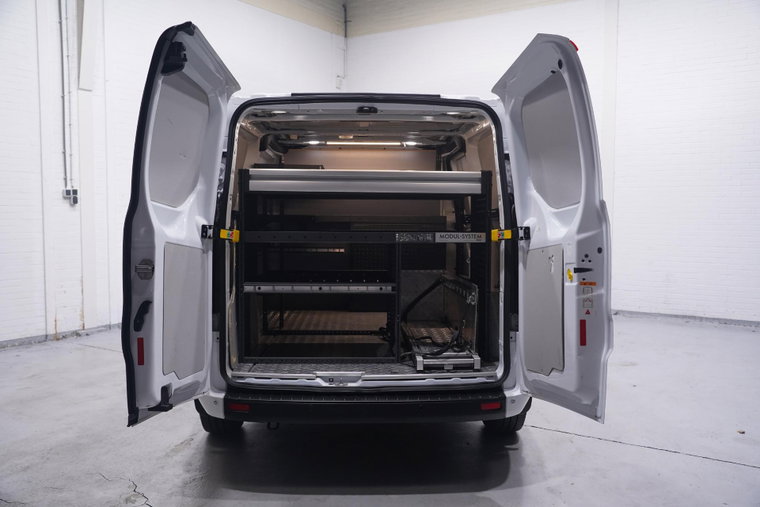 Vehicle Image 13