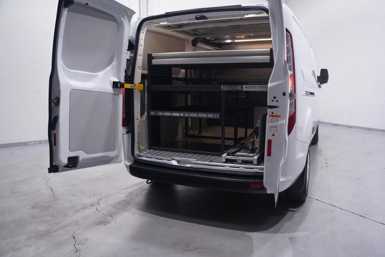 Vehicle Image 14