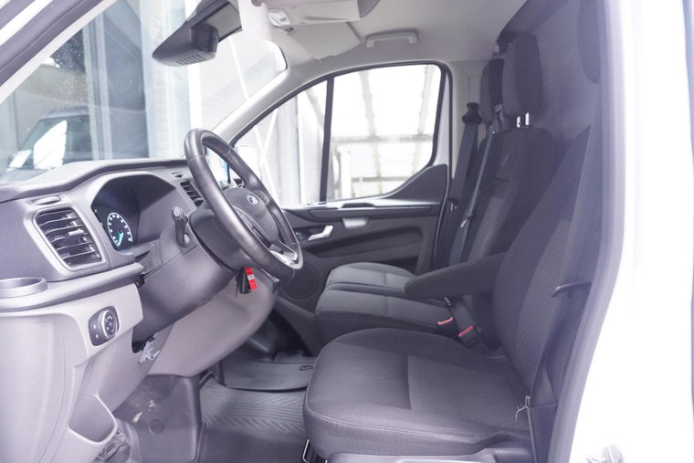 Vehicle Image 19