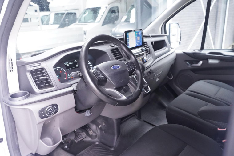 Vehicle Image 21