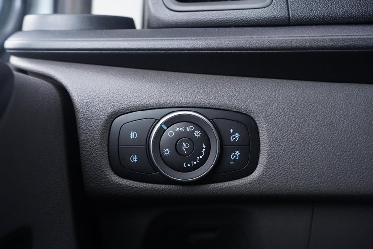 Vehicle Image 39