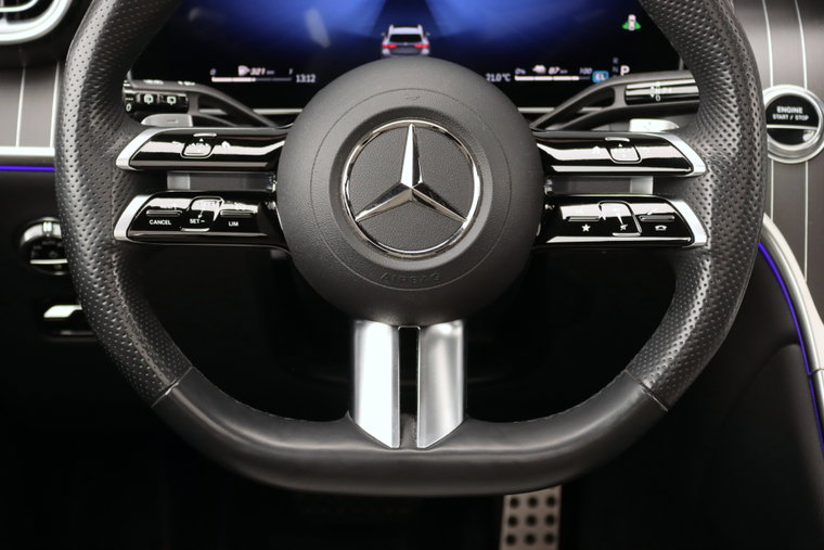 Vehicle Image 31