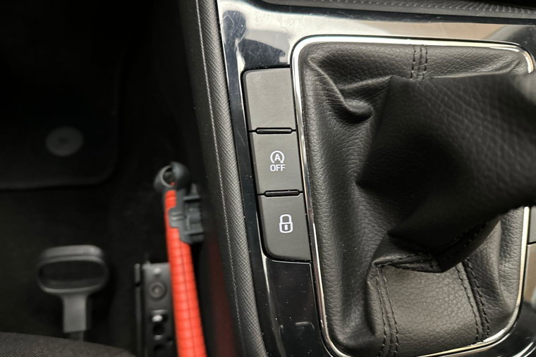 Vehicle Image 27
