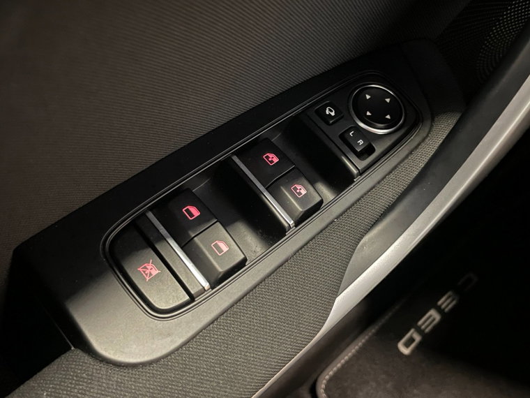 Vehicle Image 46