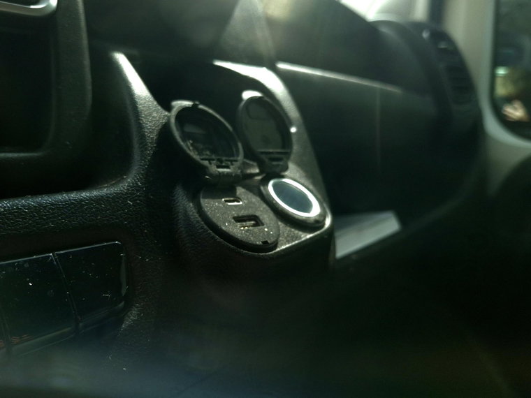 Vehicle Image 13