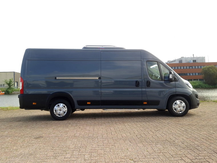 Vehicle Image 22