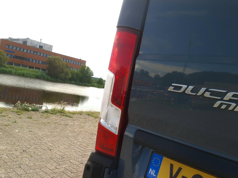 Vehicle Image 24