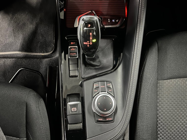 Vehicle Image 37