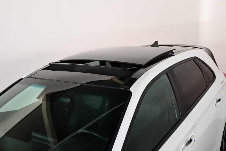 Vehicle Image 35
