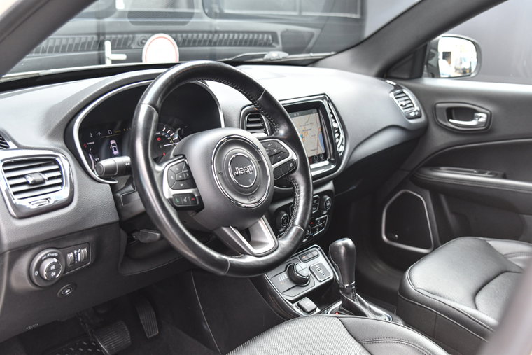 Vehicle Image 20