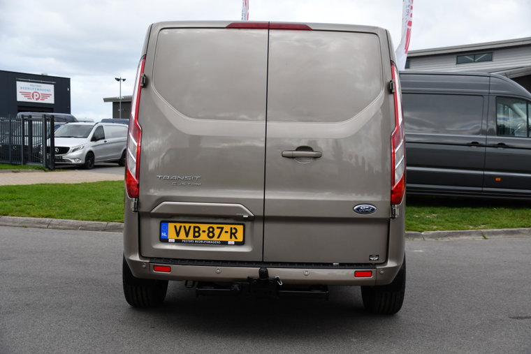 Vehicle Image 33
