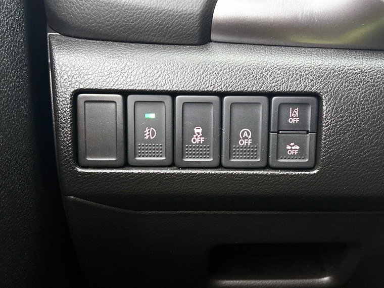 Vehicle Image 32
