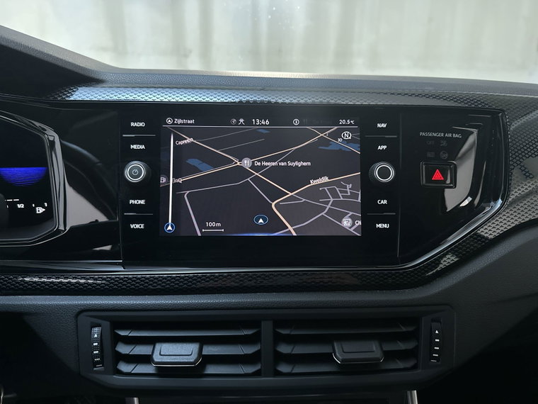 Vehicle Image 23
