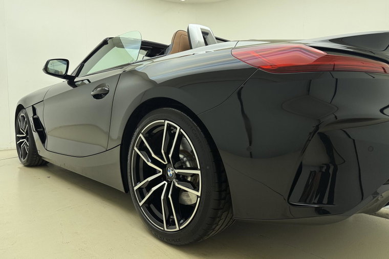 Vehicle Image 40