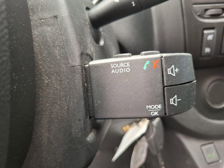 Vehicle Image 26