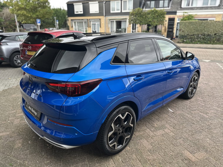 Vehicle Image 42