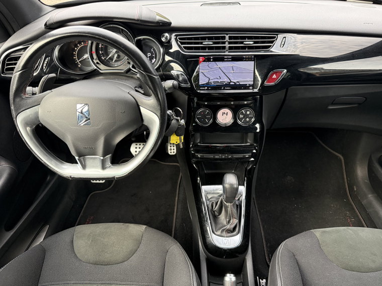 Vehicle Image 26