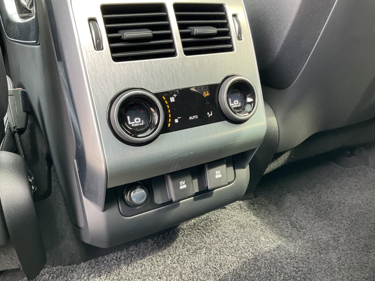 Vehicle Image 33