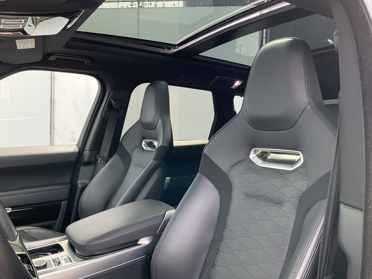 Vehicle Image 60