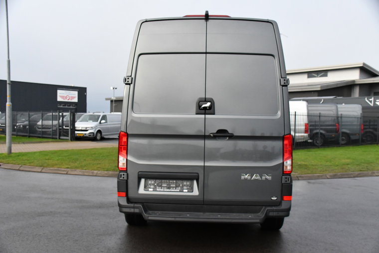 Vehicle Image 33