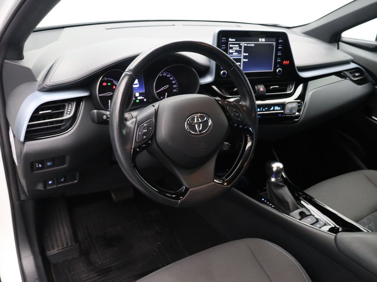 Vehicle Image 12