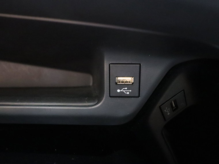 Vehicle Image 28