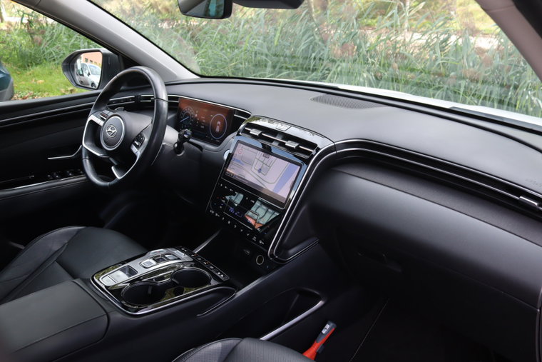 Vehicle Image 9