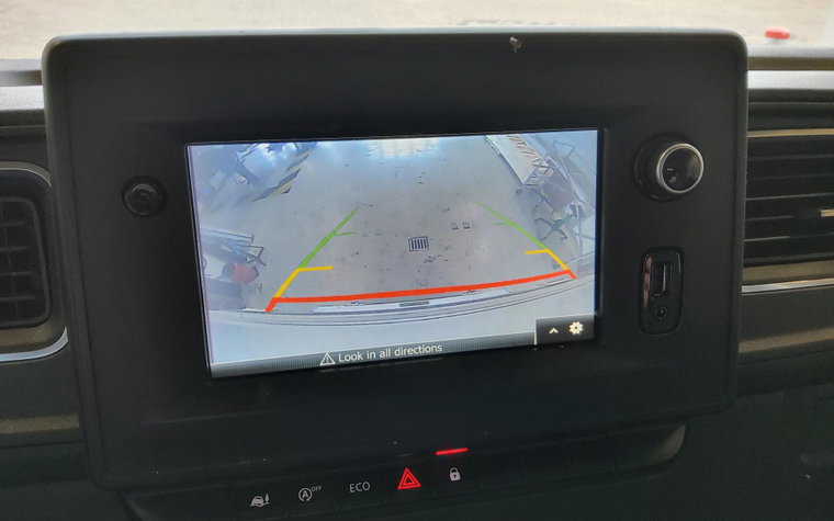 Vehicle Image 17