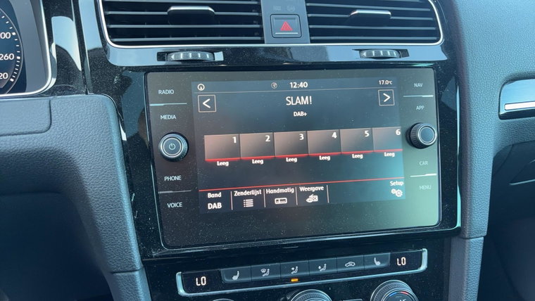 Vehicle Image 15