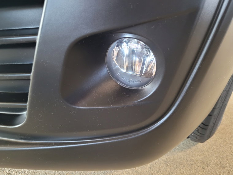 Vehicle Image 25