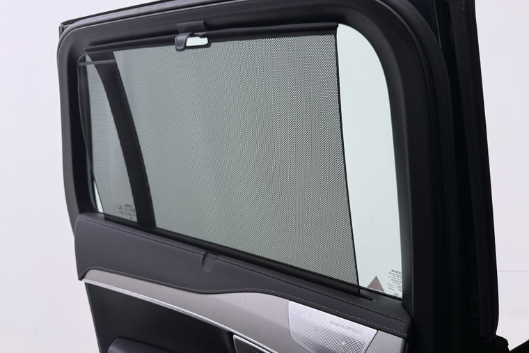Vehicle Image 23
