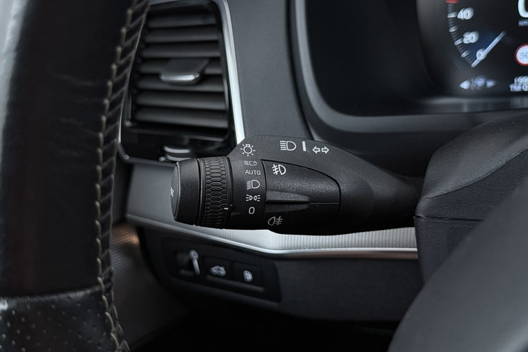 Vehicle Image 39