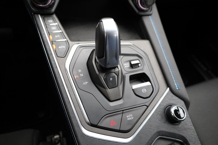 Vehicle Image 23