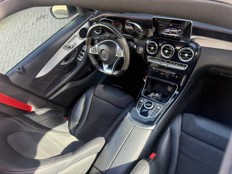 Vehicle Image 24