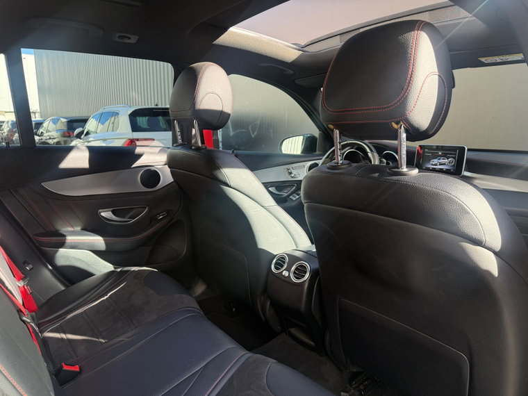 Vehicle Image 35
