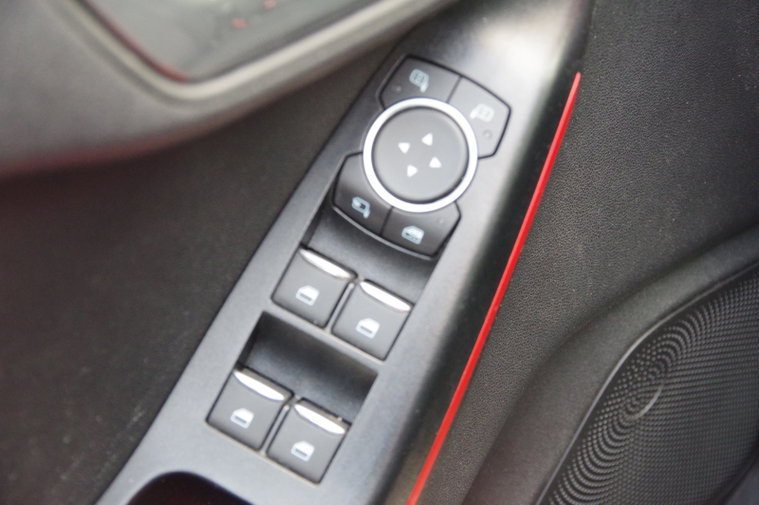Vehicle Image 33