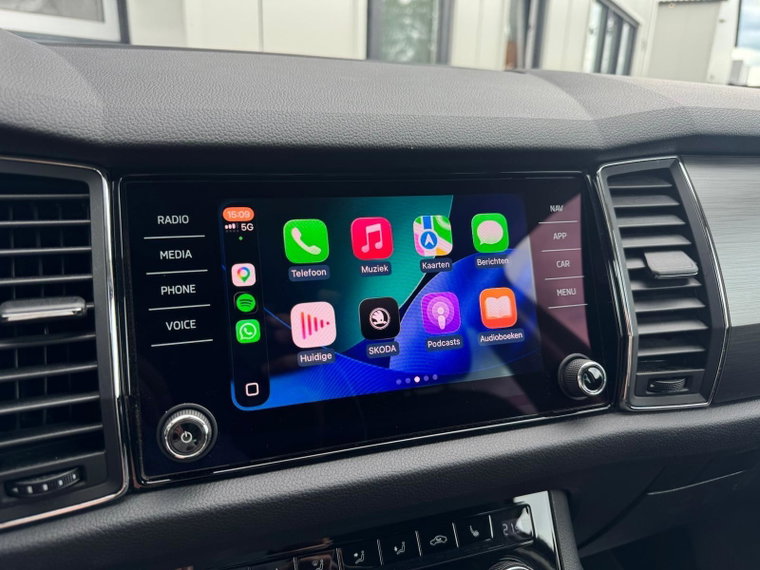 Vehicle Image 13
