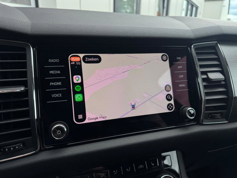 Vehicle Image 16