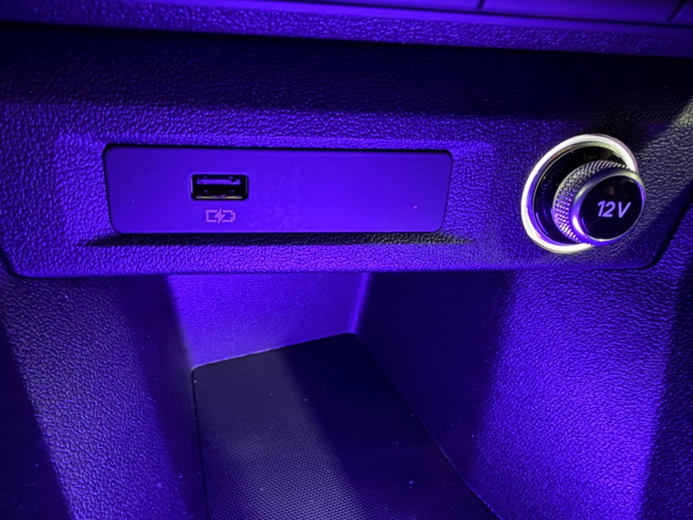 Vehicle Image 32