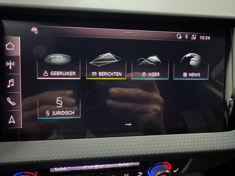 Vehicle Image 37