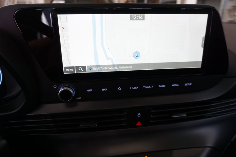 Vehicle Image 38