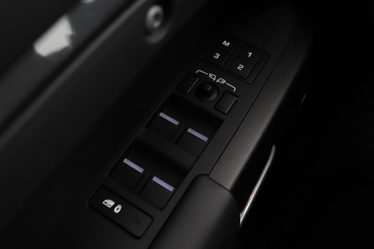 Vehicle Image 48