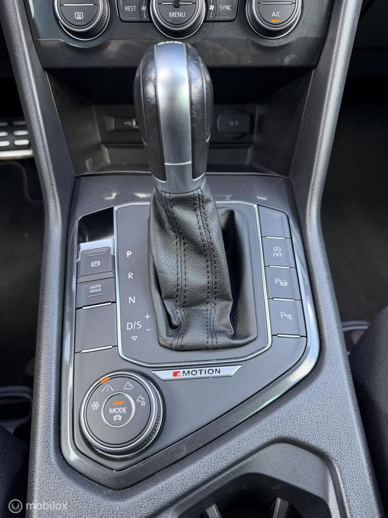 Vehicle Image 60