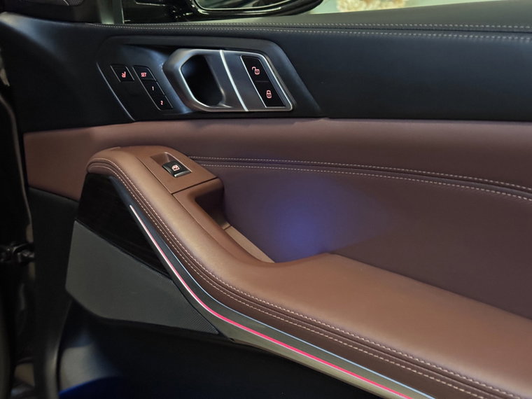 Vehicle Image 37