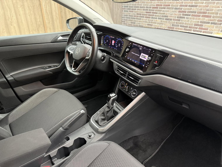 Vehicle Image 23