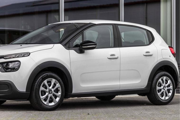 Vehicle Image 15