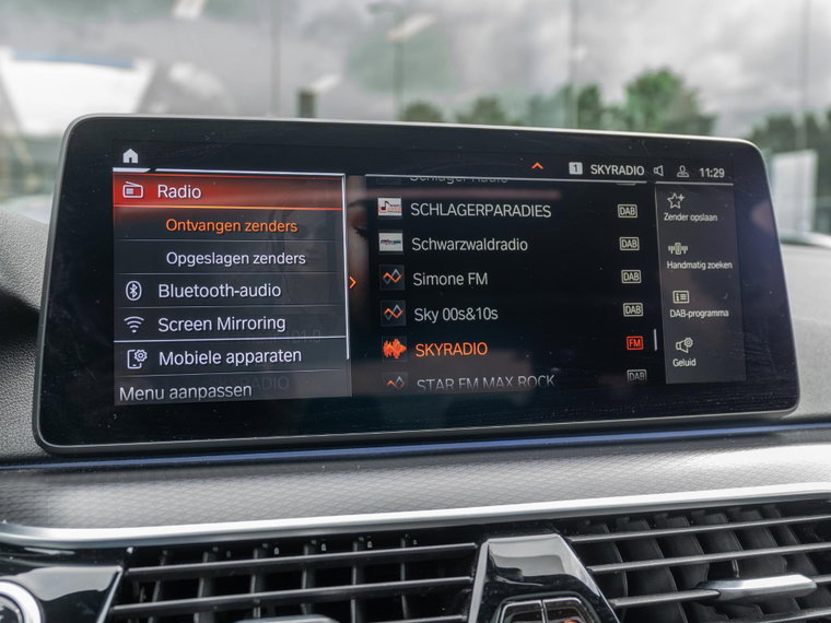 Vehicle Image 24